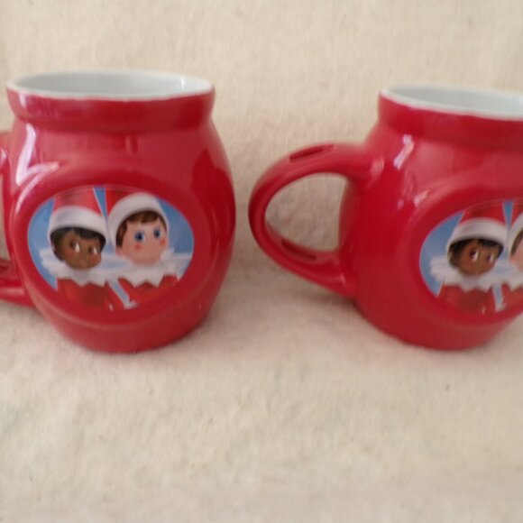 2 Elf On The Shelf Ceramic Red Mugs Christmas Hot Cocoa Coffee New - Picture 2 of 6
